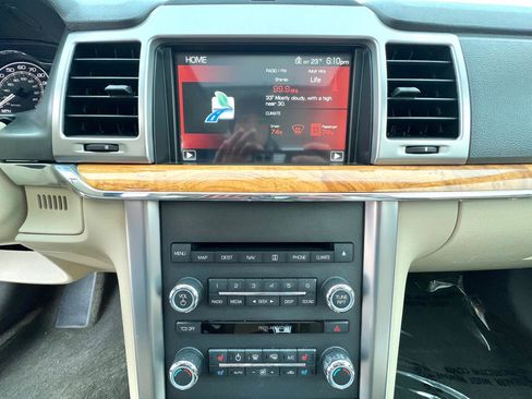 Used 2012 Lincoln MKZ Hybrid image 21