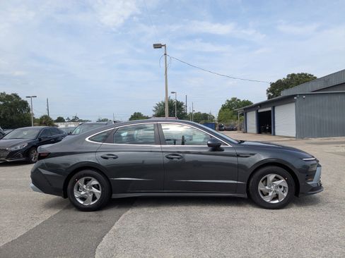 Used 2026 Hyundai Sonata SE FWD image 4