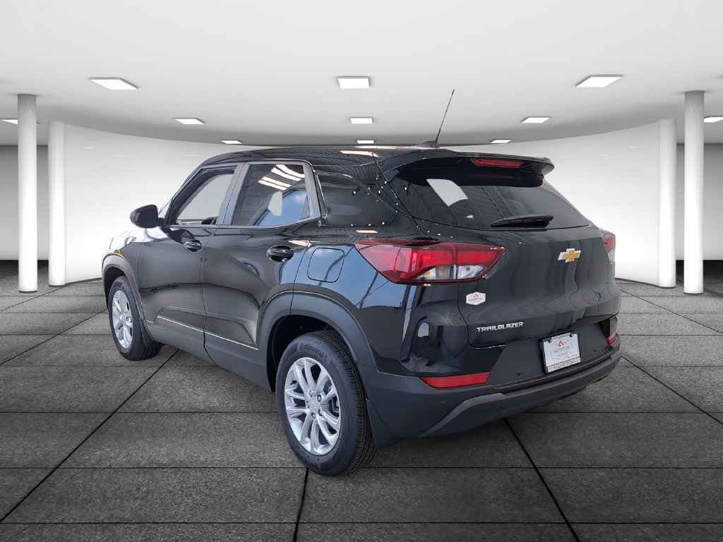 New 2026 Chevrolet TrailBlazer LS w/ LS Convenience Package FWD image 6