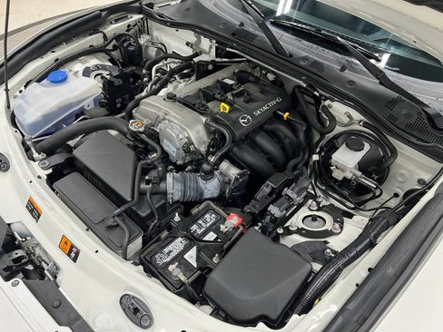 Used 2020 MAZDA MX-5 Miata RF Grand Touring RWD image 28