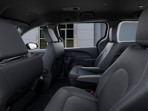 New 2026 Chrysler Pacifica Select FWD image 23