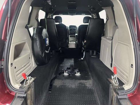 Used 2015 Dodge Grand Caravan SE FWD image 7