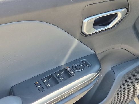 Used 2025 Kia K4 FWD image 13