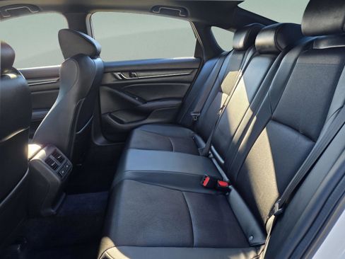 Used 2022 Honda Accord Sport image 17