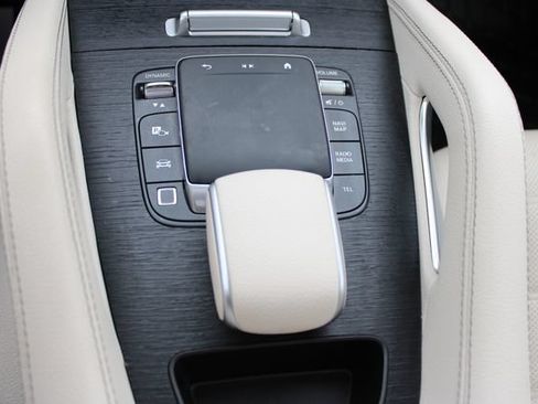 Used 2026 Mercedes-Benz GLE 450 4MATIC image 18