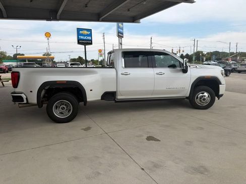 Used 2022 GMC Sierra 3500 Denali w/ Denali Ultimate Package AWD/4WD image 6