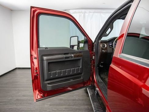 Used 2016 Ford F250 Platinum w/ FX4 Off-Road Package image 16