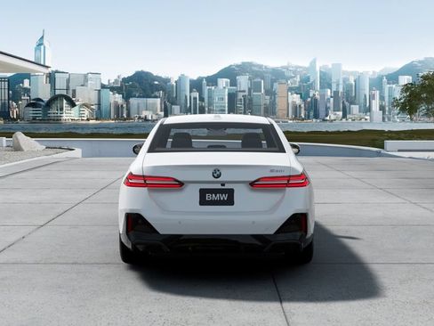 New 2027 BMW 530i RWD image 5