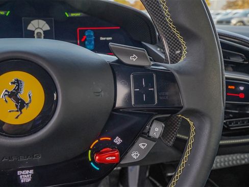 Used 2023 Ferrari SF90 Spider image 26