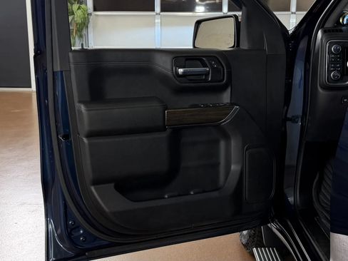 Used 2020 Chevrolet Silverado 1500 LT w/ All-Star Edition AWD/4WD image 16