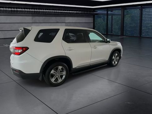 Used 2023 Honda Pilot EX-L image 8