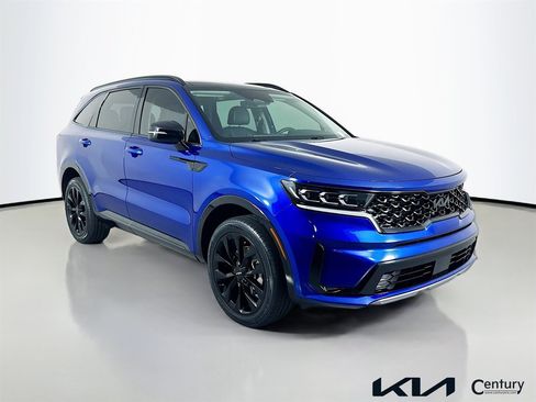 Certified 2023 Kia Sorento SX AWD/4WD image 3