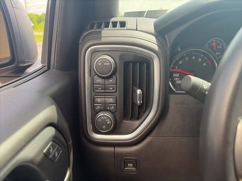 Used 2021 Chevrolet Silverado 1500 RST AWD/4WD image 19