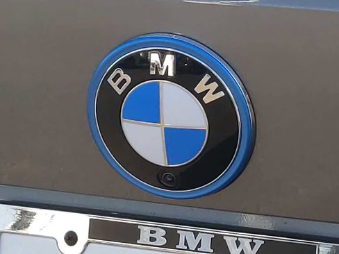 Used 2025 BMW i4 eDrive40 w/ Premium Package image 11