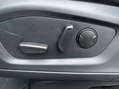 New 2026 Ford Explorer ST-Line w/ ST-Line Street Pack image 12