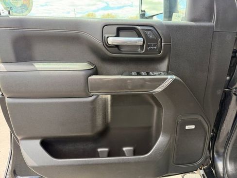 Used 2023 GMC Sierra 3500 AT4 w/ AT4 Premium Plus Package AWD/4WD image 14