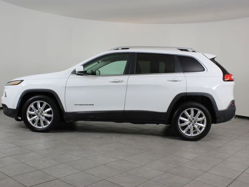Used 2016 Jeep Cherokee Limited w/ Technology Group image 2