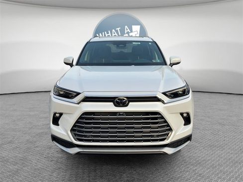 New 2026 Toyota Grand Highlander MAX Platinum image 9