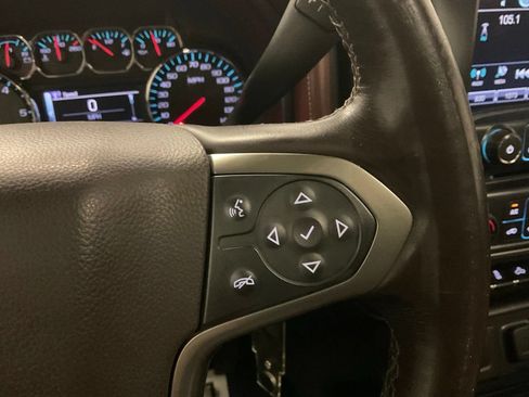 Used 2016 Chevrolet Silverado 1500 High Country w/ High Country Premium Package AWD/4WD image 18