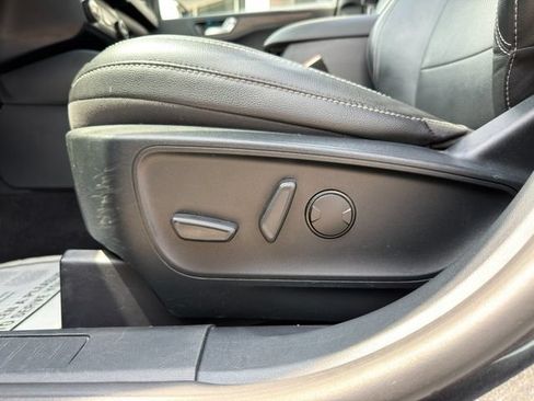 Used 2020 Ford Escape Titanium AWD/4WD image 22