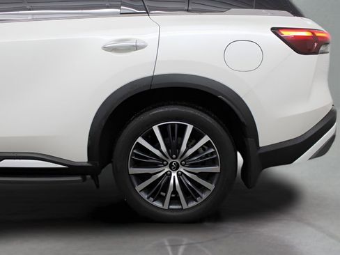 Used 2024 INFINITI QX60 Autograph image 12