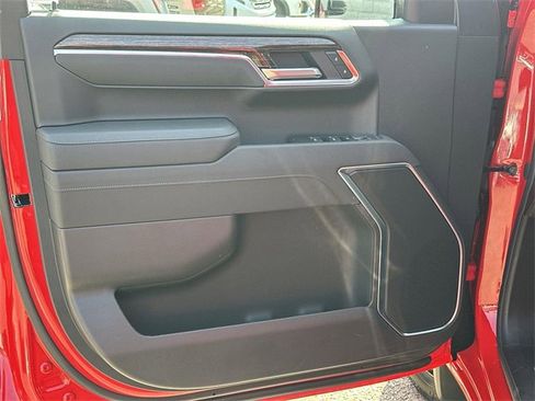 New 2026 GMC Sierra 1500 Elevation w/ LPO, Elevation Black Package image 19