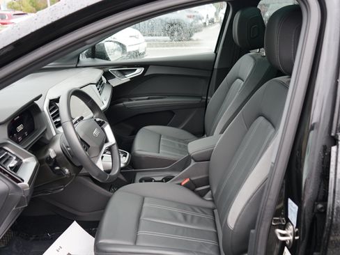 Used 2024 Audi Q4 e-tron Premium Plus w/ Premium Plus image 19