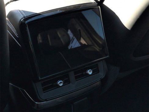 Used 2026 Cadillac Vistiq Sport image 26