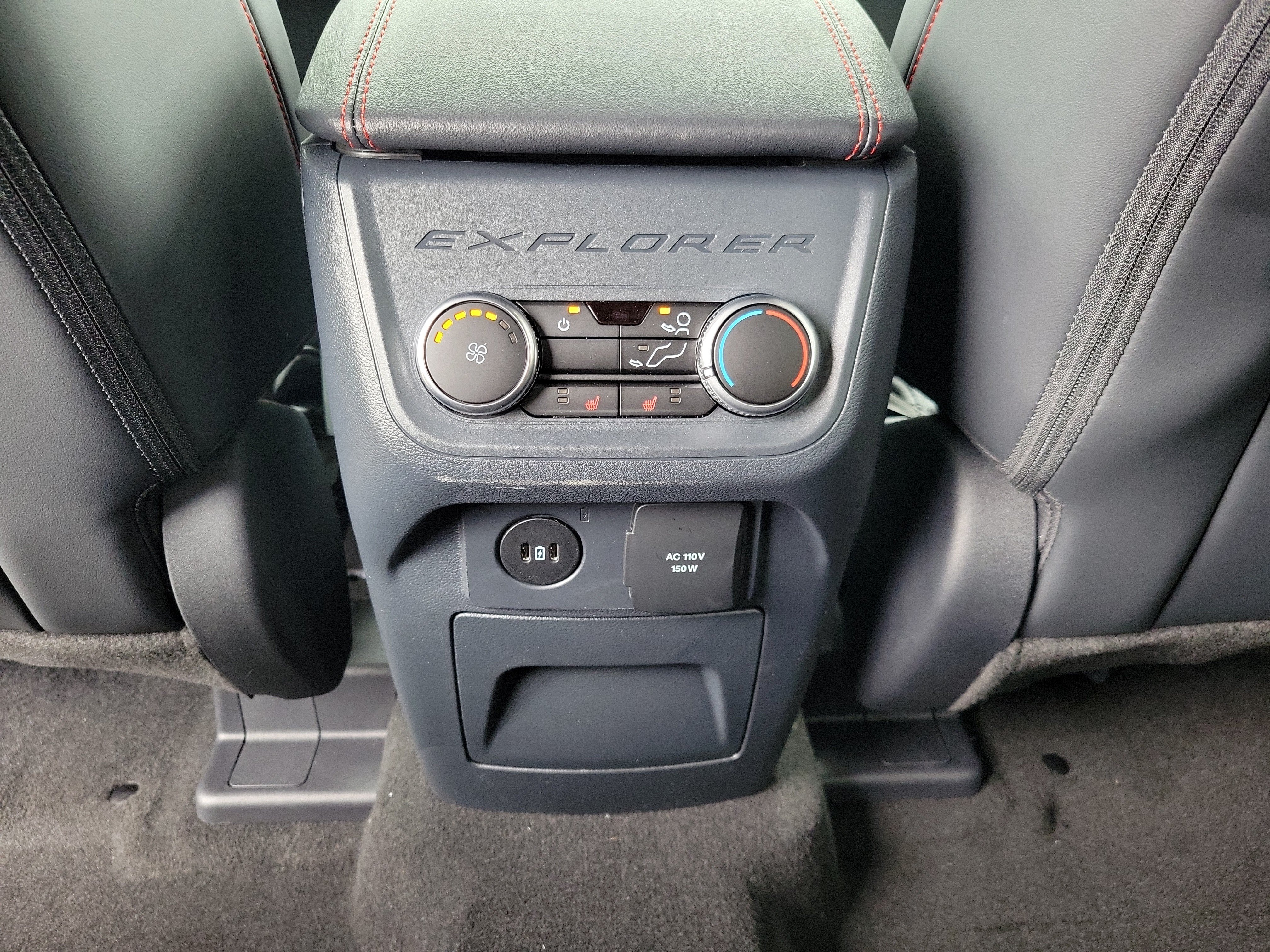 New 2026 Ford Explorer ST-Line w/ ST-Line Street Pack RWD image 11
