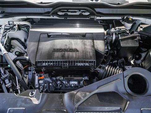 Used 2025 Honda Pilot EX-L image 29