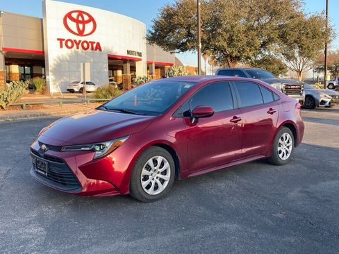 Used 2023 Toyota Corolla LE image 1
