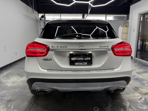 Used 2015 Mercedes-Benz GLA 250 4MATIC image 4