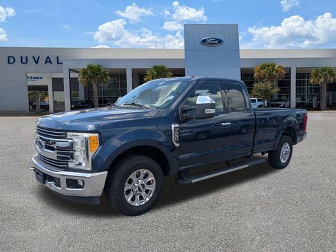 Used 2017 Ford F250 Lariat w/ Chrome Package RWD image 8
