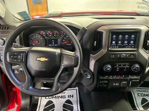 Used 2024 Chevrolet Silverado 2500 Custom w/ Custom Value Package image 26