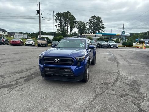 Used 2025 Toyota Tacoma SR5 RWD image 83