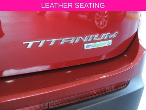 Used 2017 Ford Edge Titanium w/ Technology Package FWD image 16