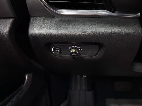 Certified 2023 Chevrolet Traverse LT w/ LPO, Floor Liner Package AWD/4WD image 25