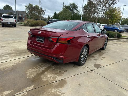 New 2025 Nissan Altima 2.5 SV image 4