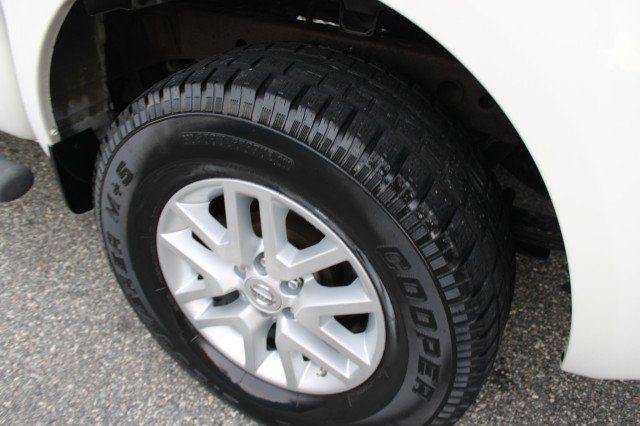 Used 2015 Nissan Frontier SV RWD image 18