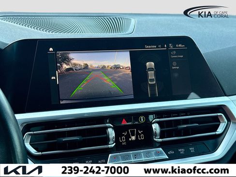 Used 2022 BMW 330i Sedan w/ Convenience Package image 33