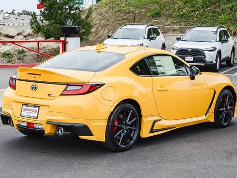 New 2026 Toyota GR86 YUZU Limited image 4