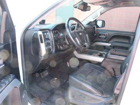 Used 2017 Chevrolet Silverado 1500 LTZ Z71 w/ LTZ Plus Package AWD/4WD image 13