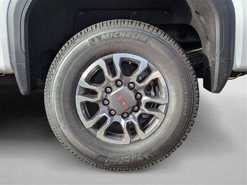 New 2026 GMC Sierra 2500 SLT w/ SLT Premium Package AWD/4WD image 8
