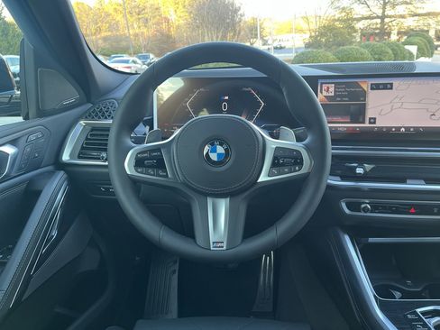 New 2026 BMW X6 xDrive40i w/ Climate Comfort Package image 21