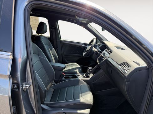 Used 2024 Volkswagen Tiguan SEL R-Line AWD/4WD image 19