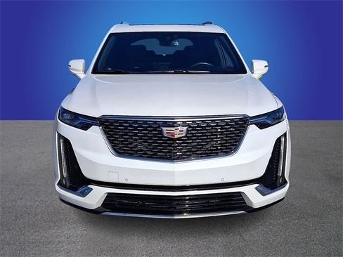Certified 2024 Cadillac XT6 Luxury image 2