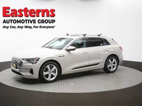 Used 2019 Audi e-tron Prestige w/ Prestige Package AWD/4WD image 56