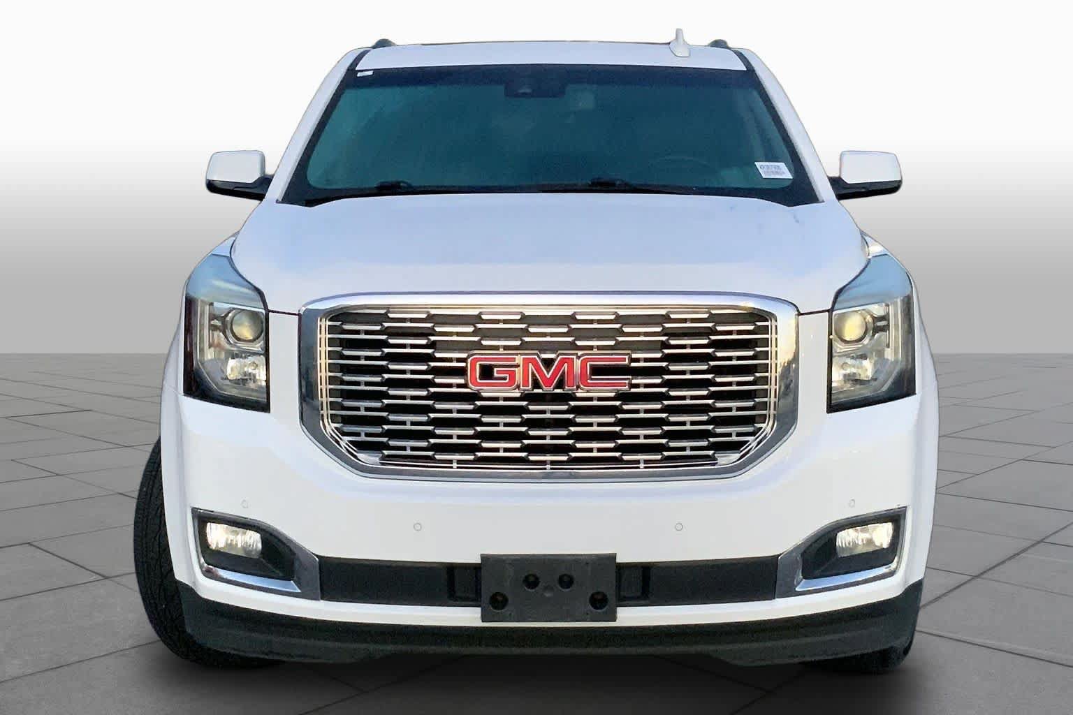 Used 2019 GMC Yukon XL Denali AWD/4WD image 4
