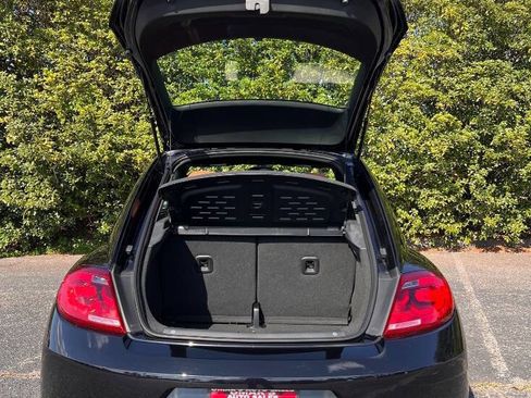 Used 2016 Volkswagen Beetle 1.8T Classic FWD image 7
