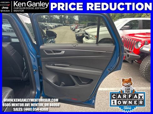 Used 2025 Volkswagen Atlas Cross Sport SEL R-Line AWD/4WD image 24